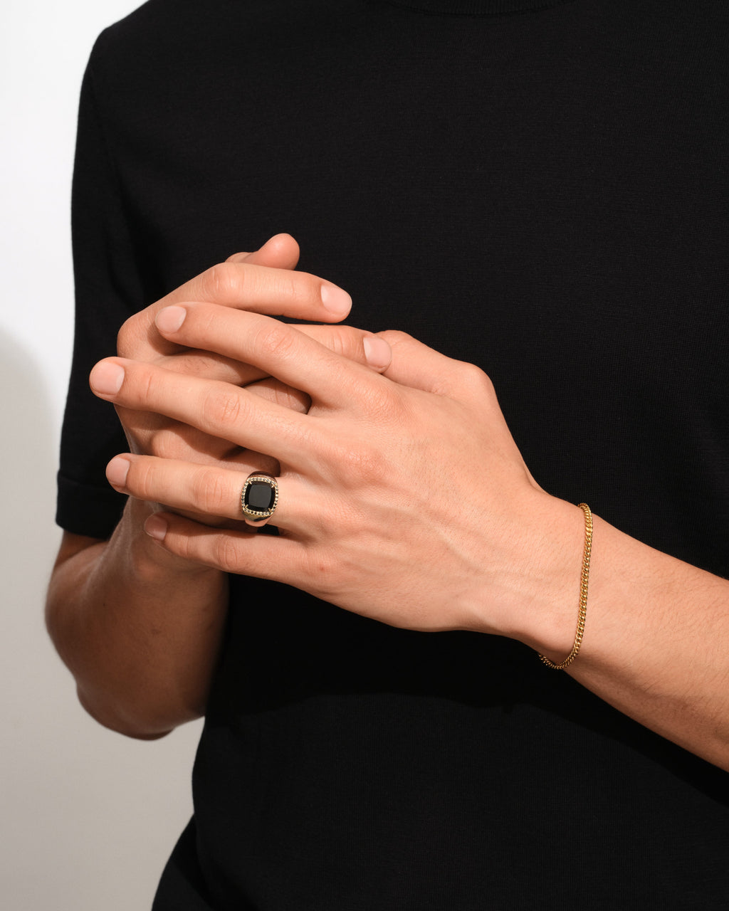 Curb Bracelet M Gold Armbånd