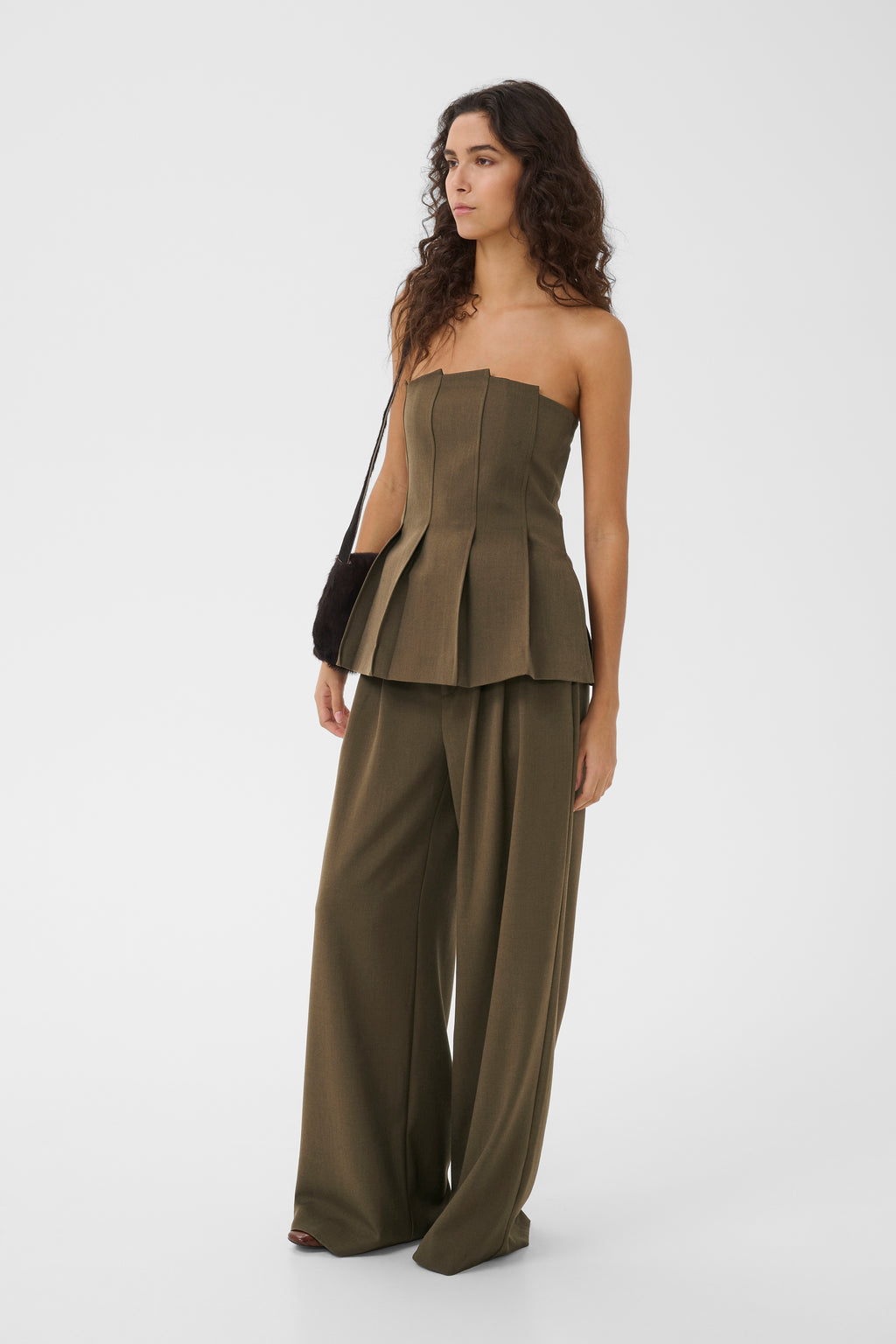 GZstacy pleat corsage Topper