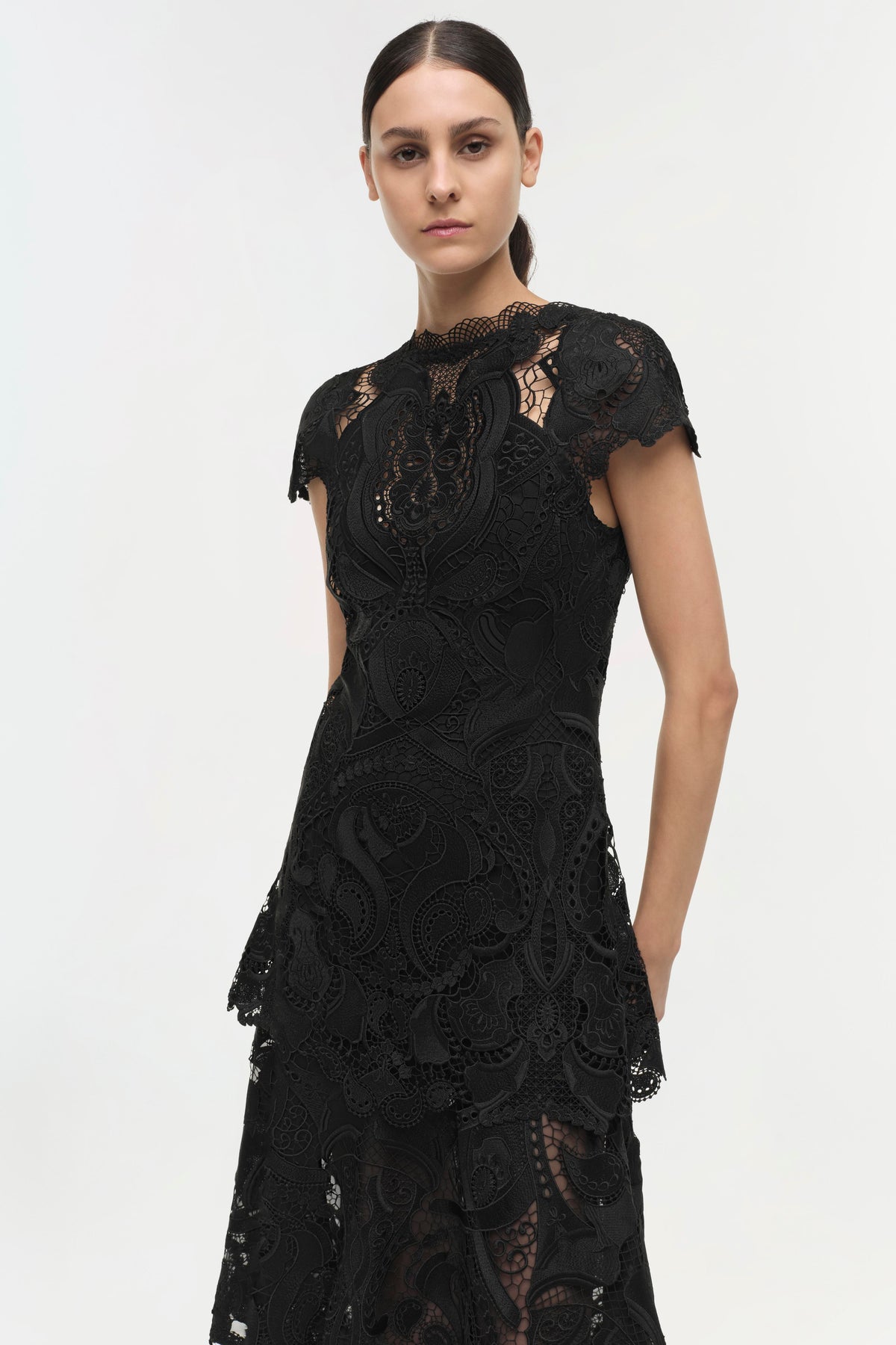 LAURA GUIPURE LACE CAP SLEEVE MIDI DRESS Kjole