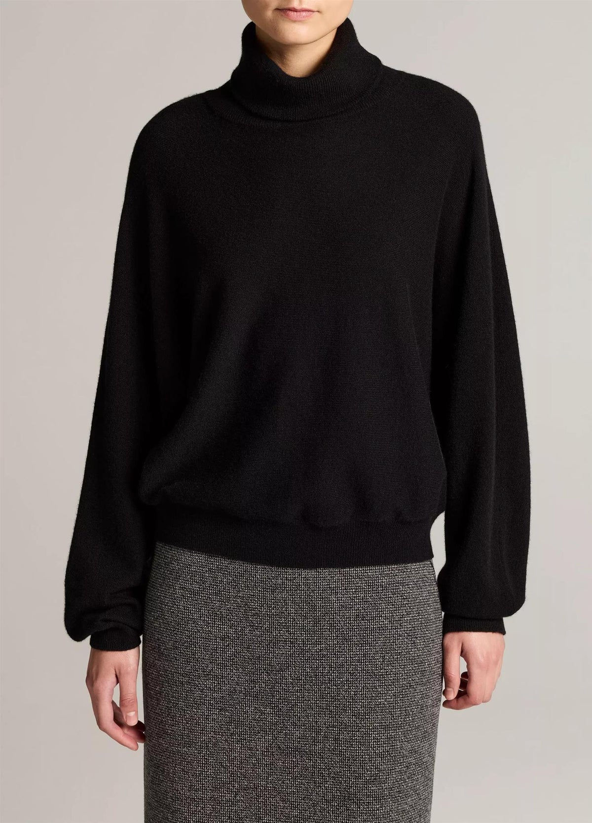 Wool-Cashmere Dolman-Sleeve Turtleneck Sweater