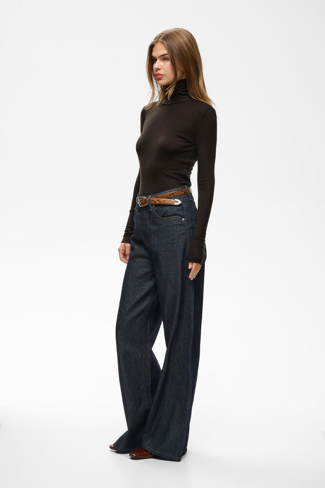 GZninia wool rollneck