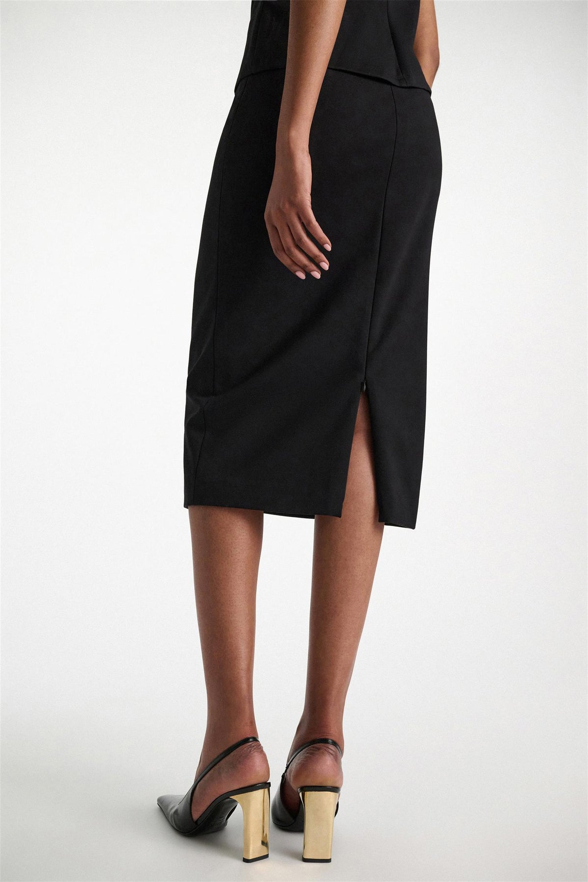 EMOTIONAL ESSENCE skirt