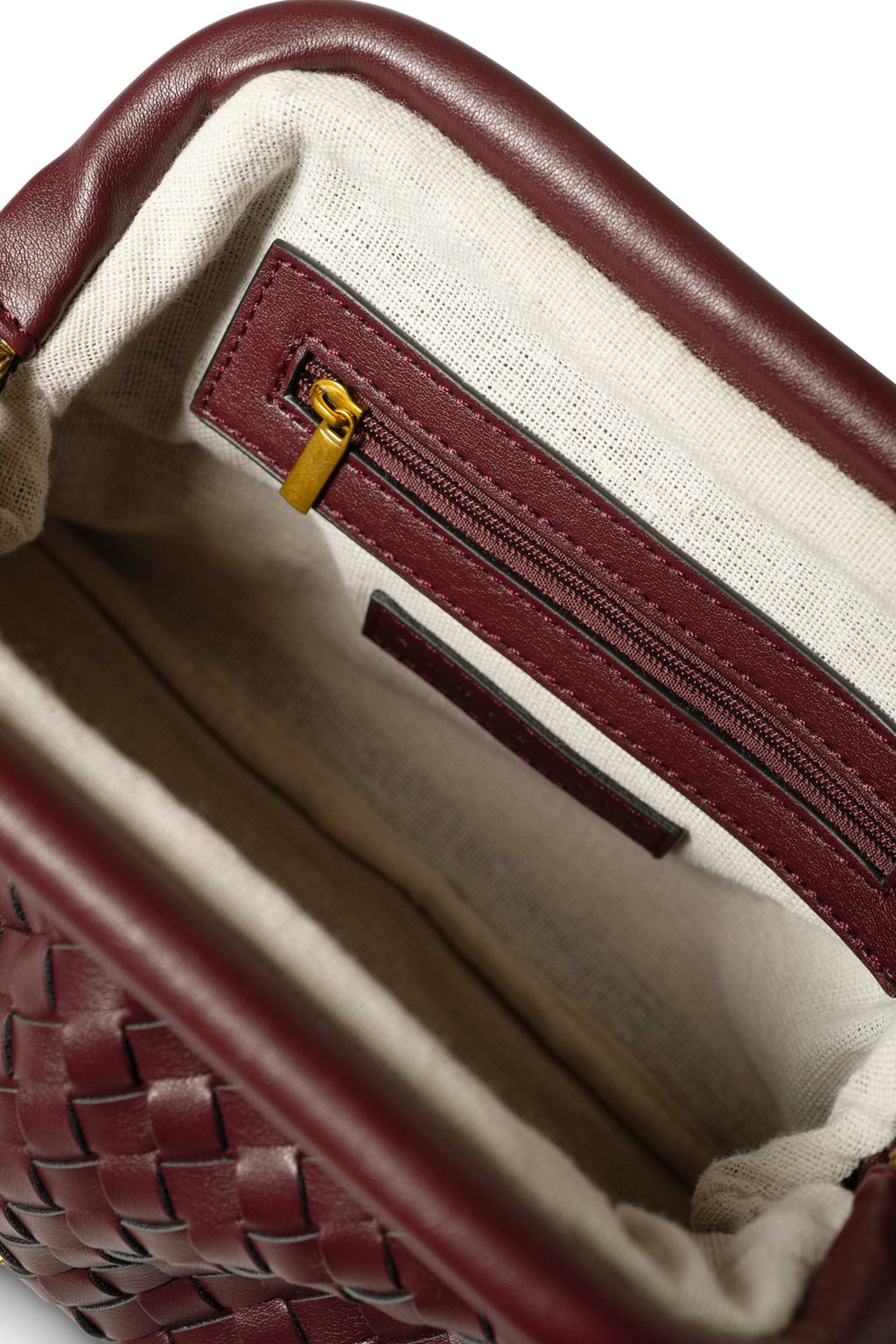 Woven Clutch Vesker