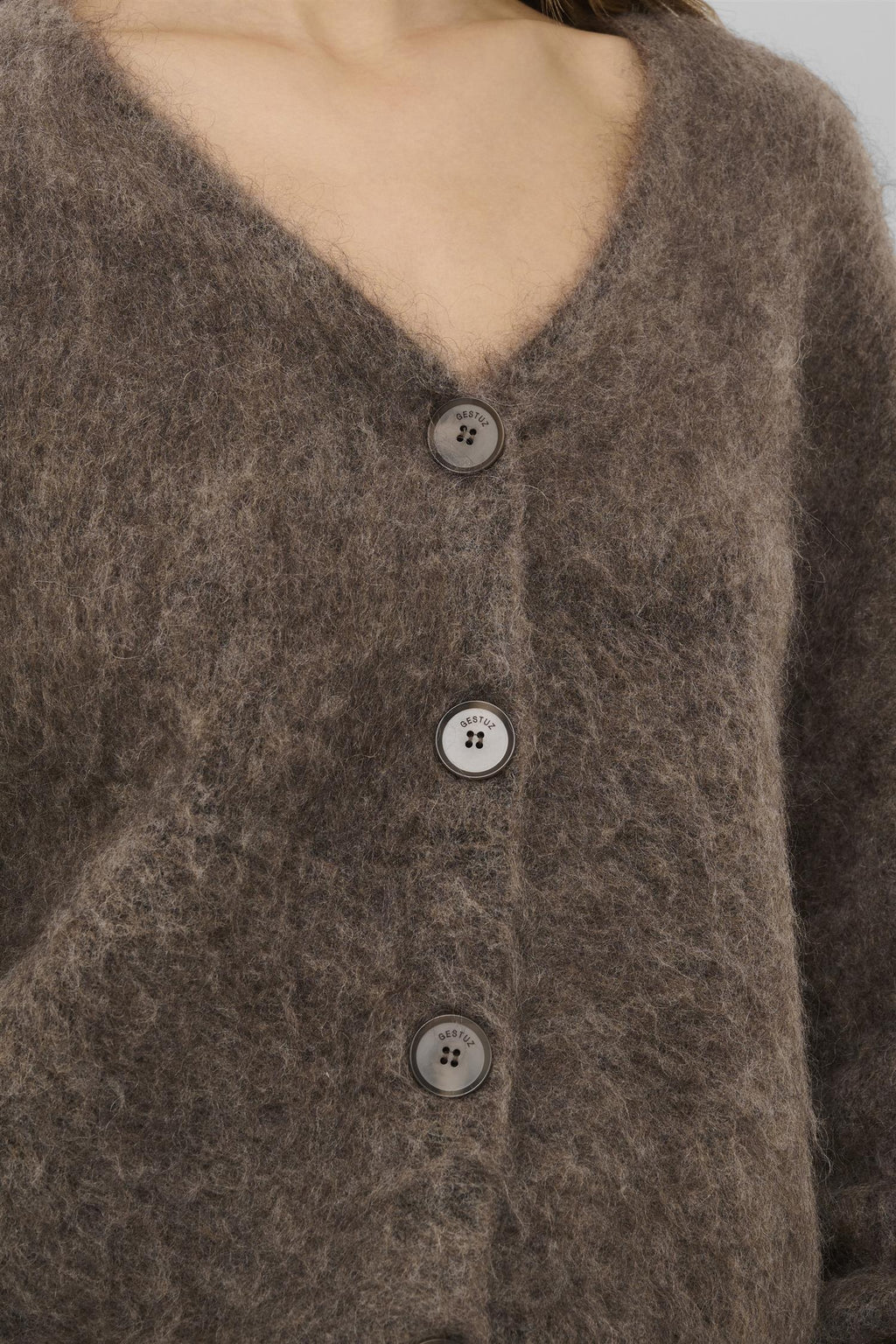 GZdebbie V cardigan NOOS