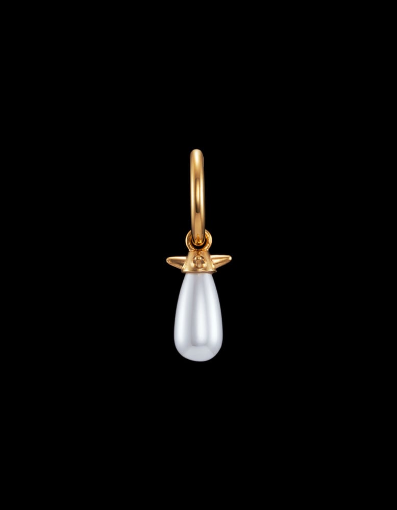 Pearl Tear Earring - Gold-plated Silver - Glass Pearl Ørepynt