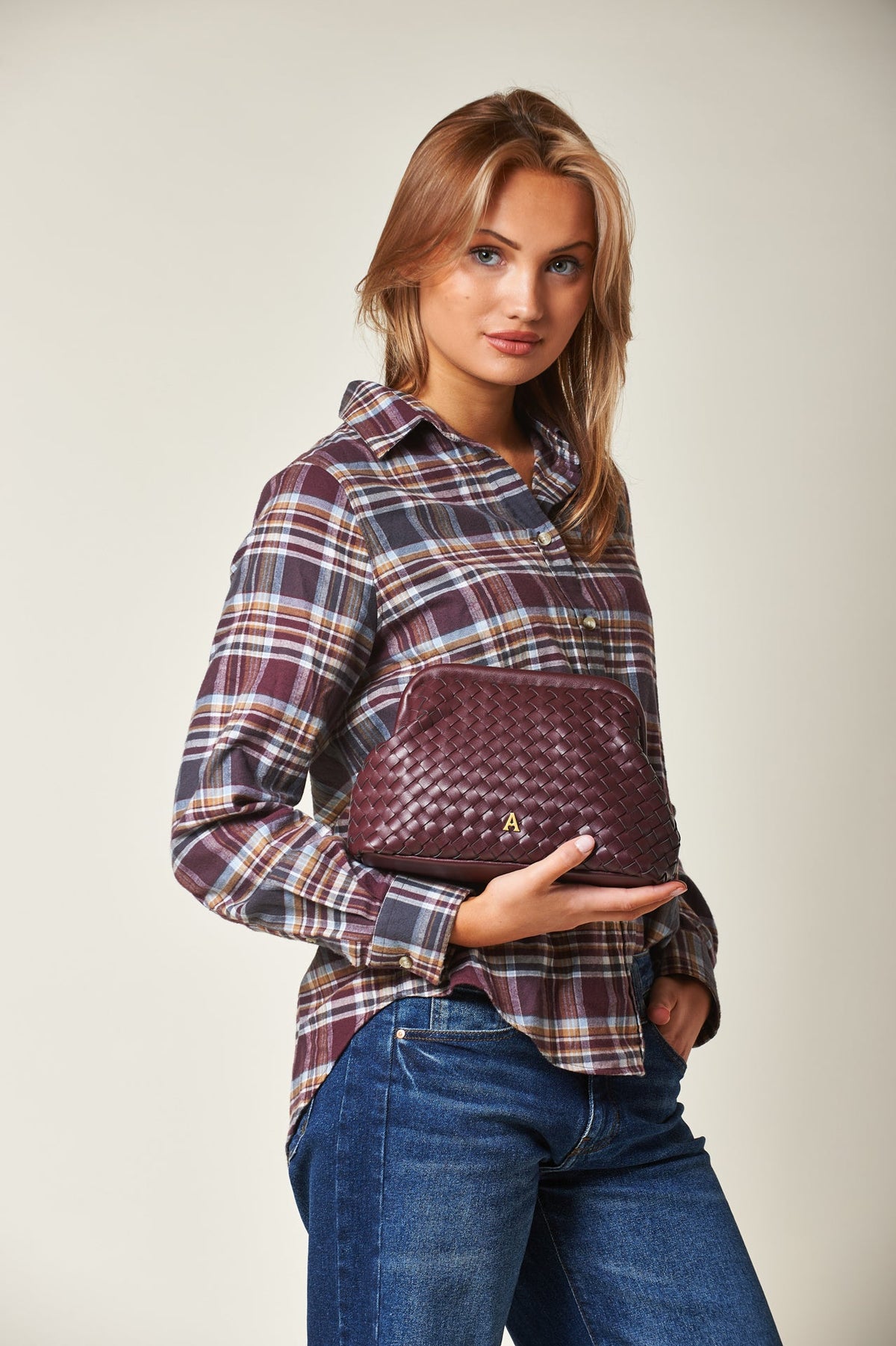 Woven Clutch Vesker
