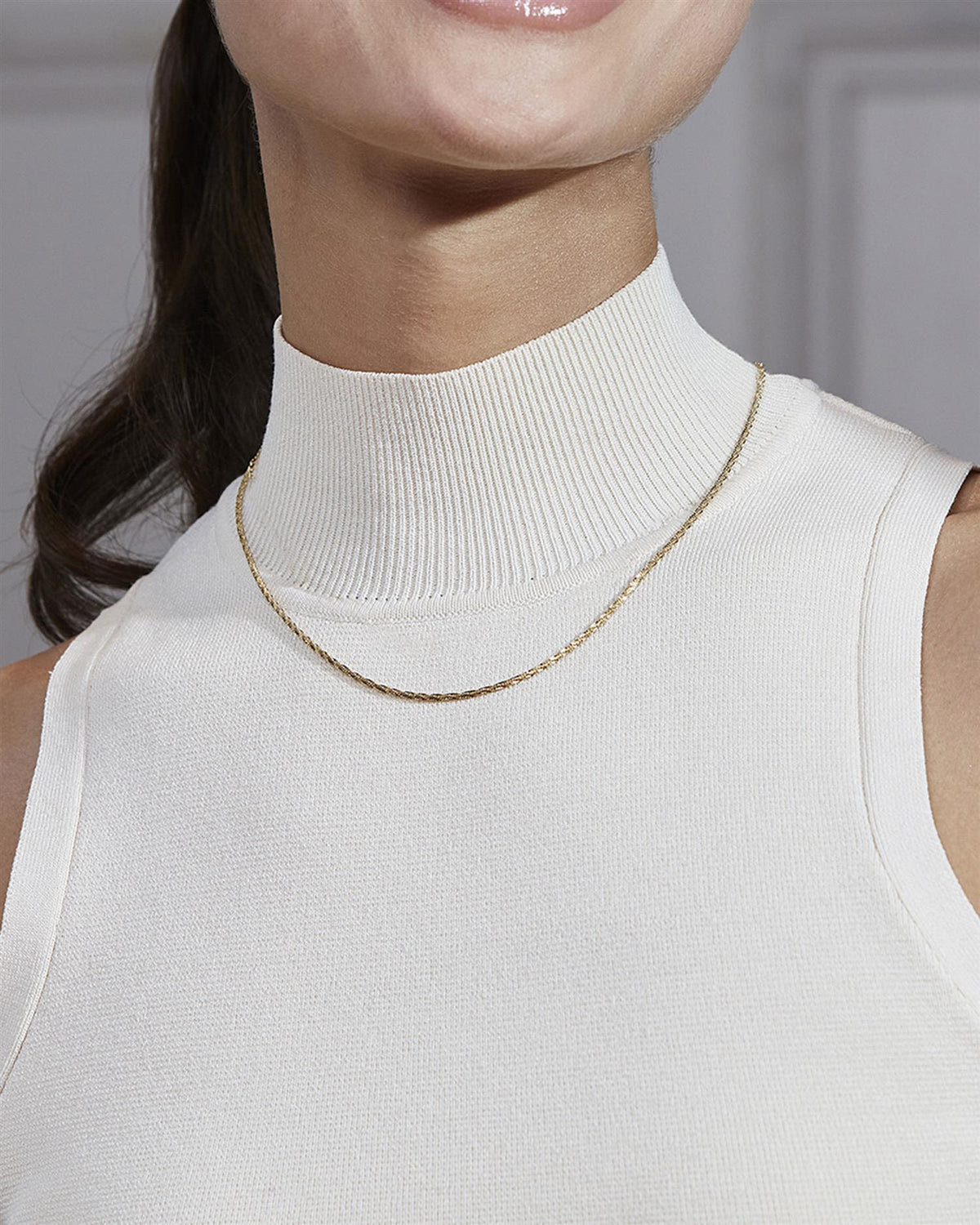Tinsel Thin Necklace Gold