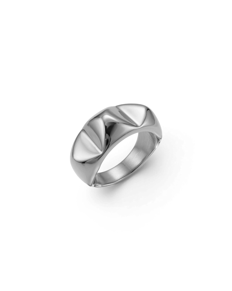 Peak Rivet Ring Steel Ring