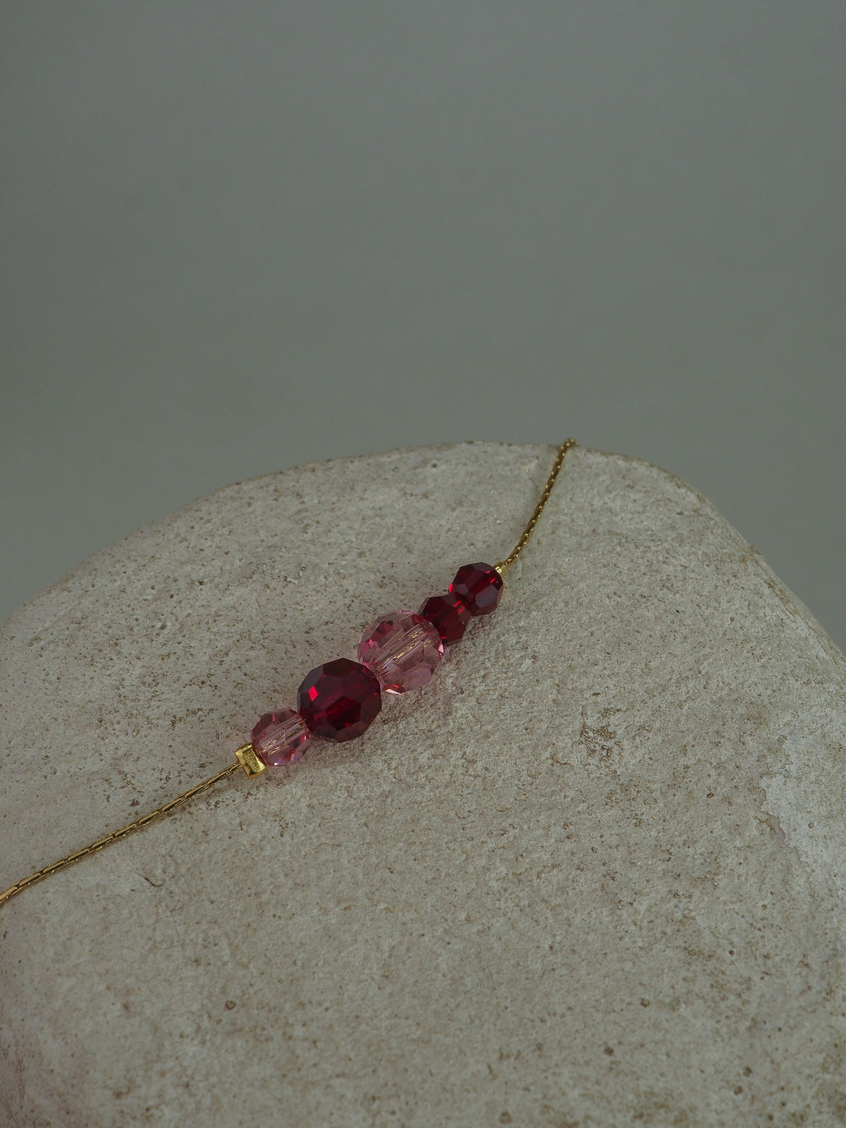 Dainty Blush Armbånd
