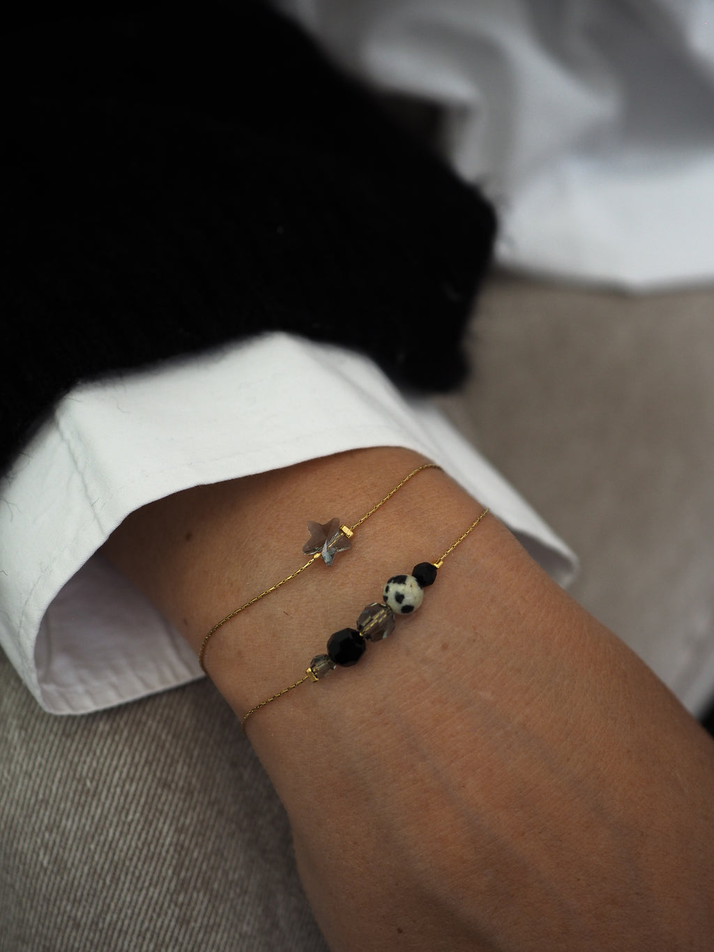 Dainty Noir Armbånd