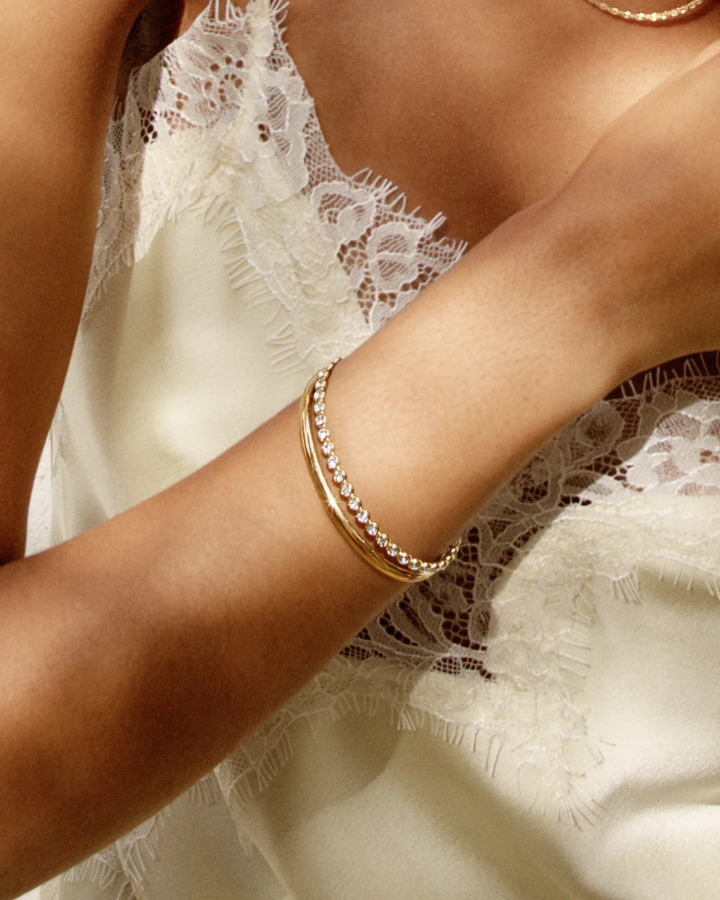 Grace Bangle Gold Armbånd