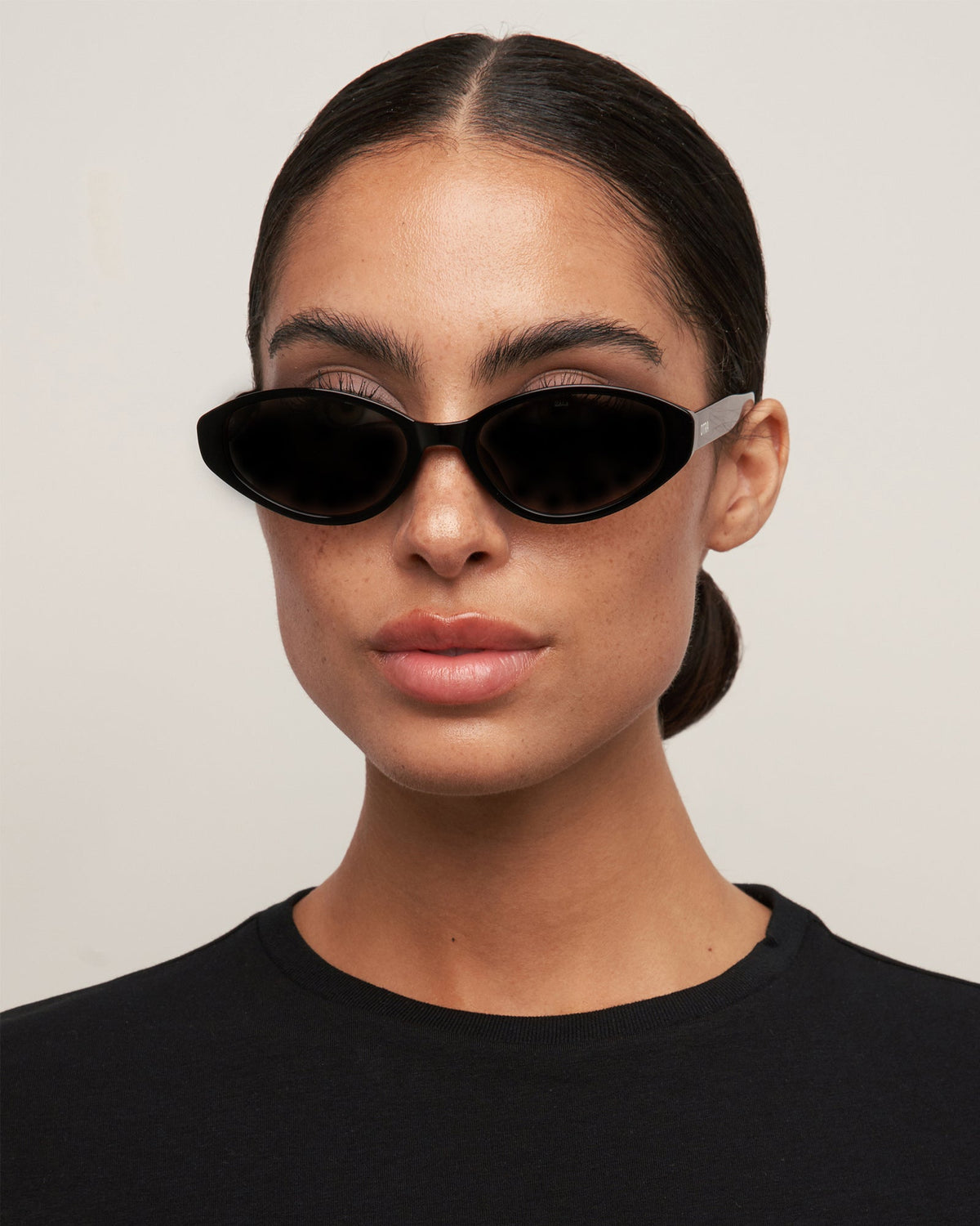 Ivy - Black/Smoke Solbriller