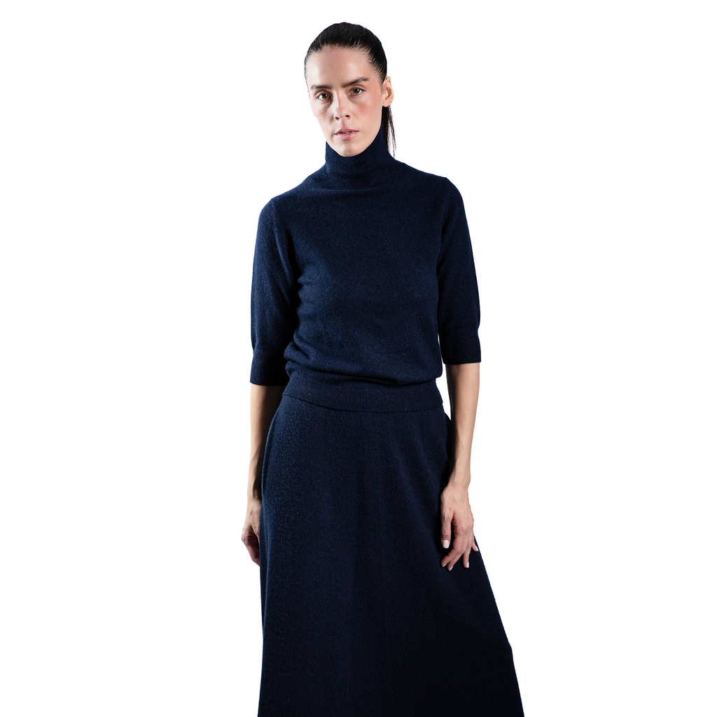 MA14 - Slim Short Sleeve Turtleneck Genser