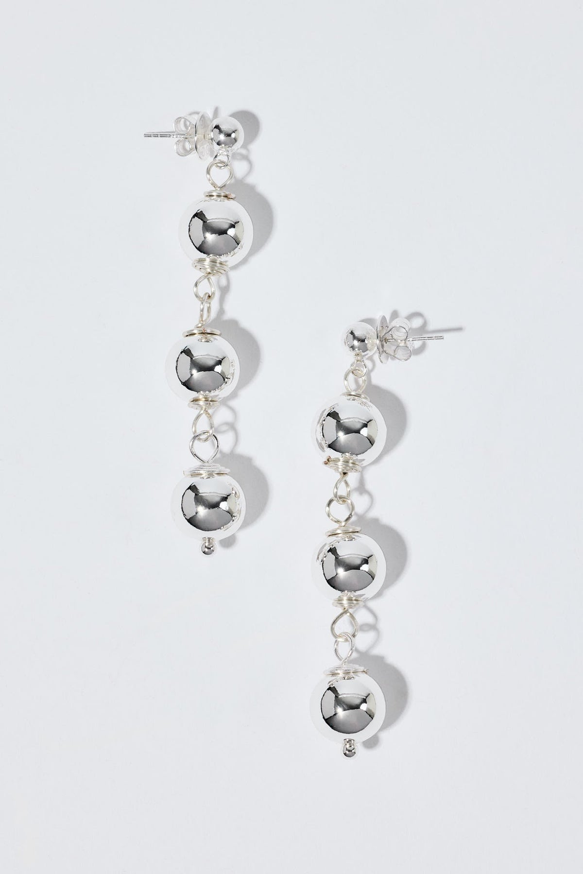 TINY TRIO SPHERE EARRINGS Ørepynt