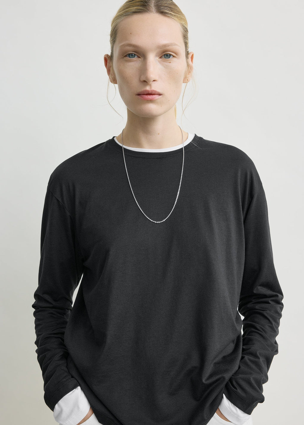 CLASSIC LONG-SLEEVE TEE T-shirt
