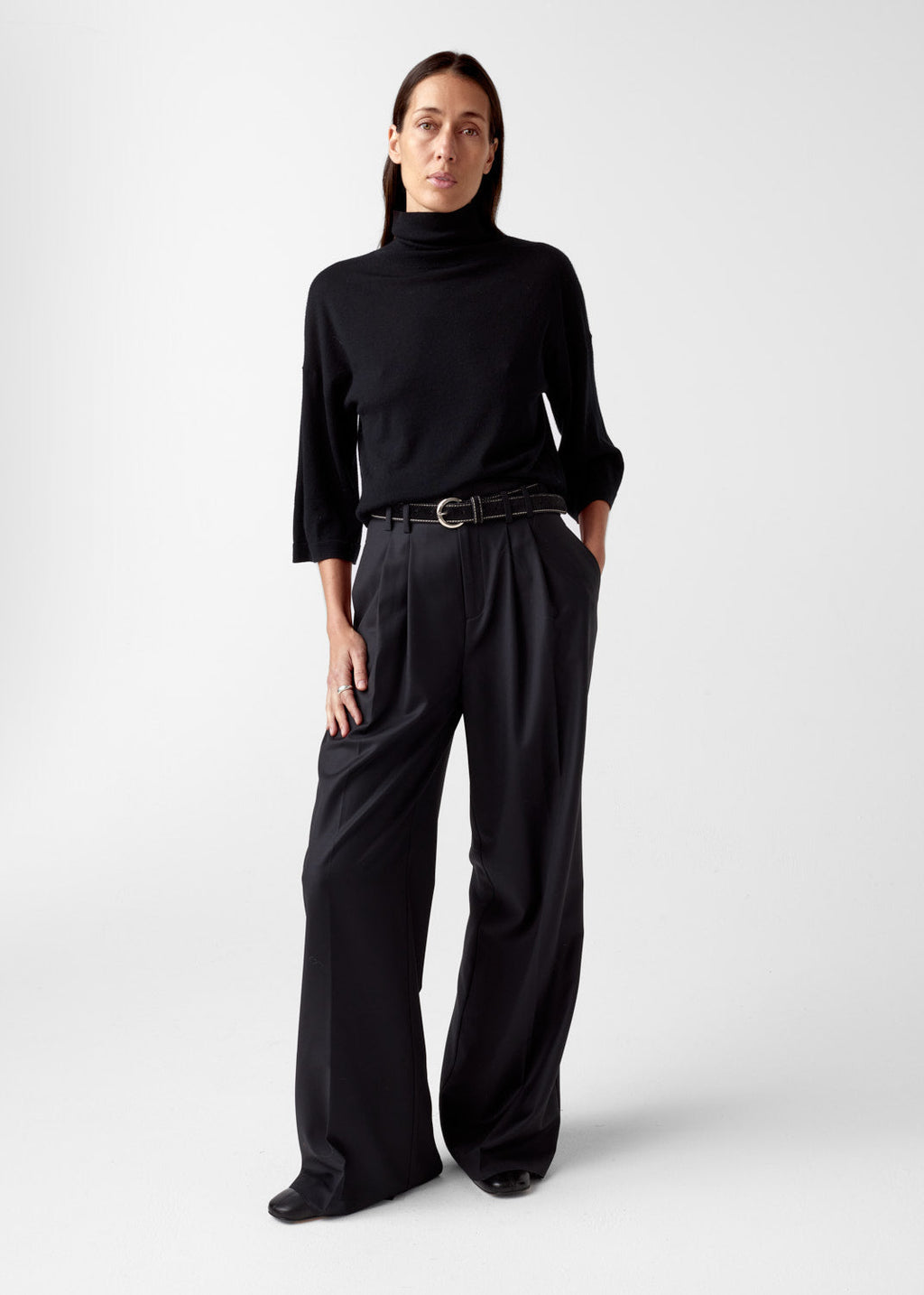 Tia Merino Knit Genser