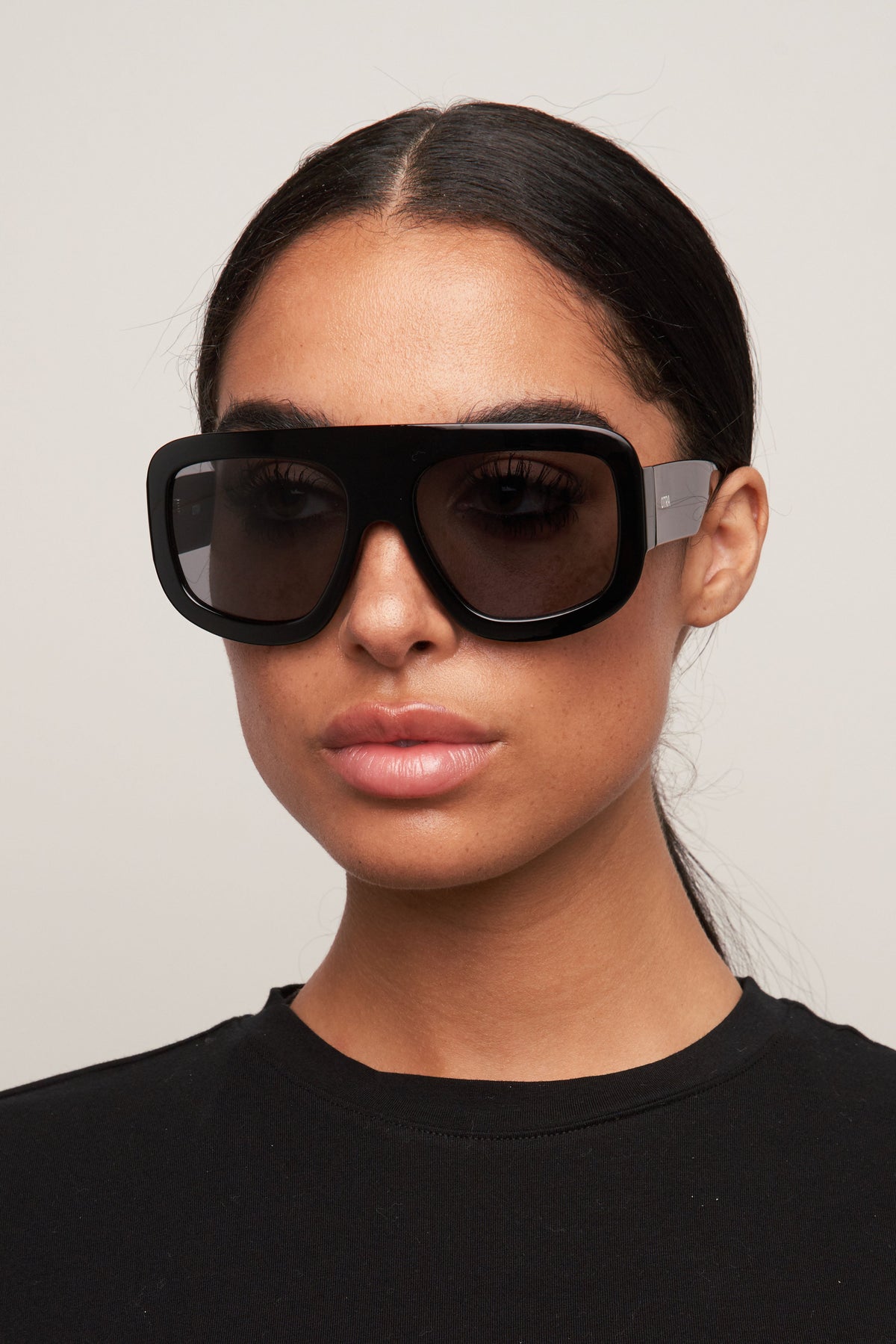 Vail - Black/Smoke Solbriller