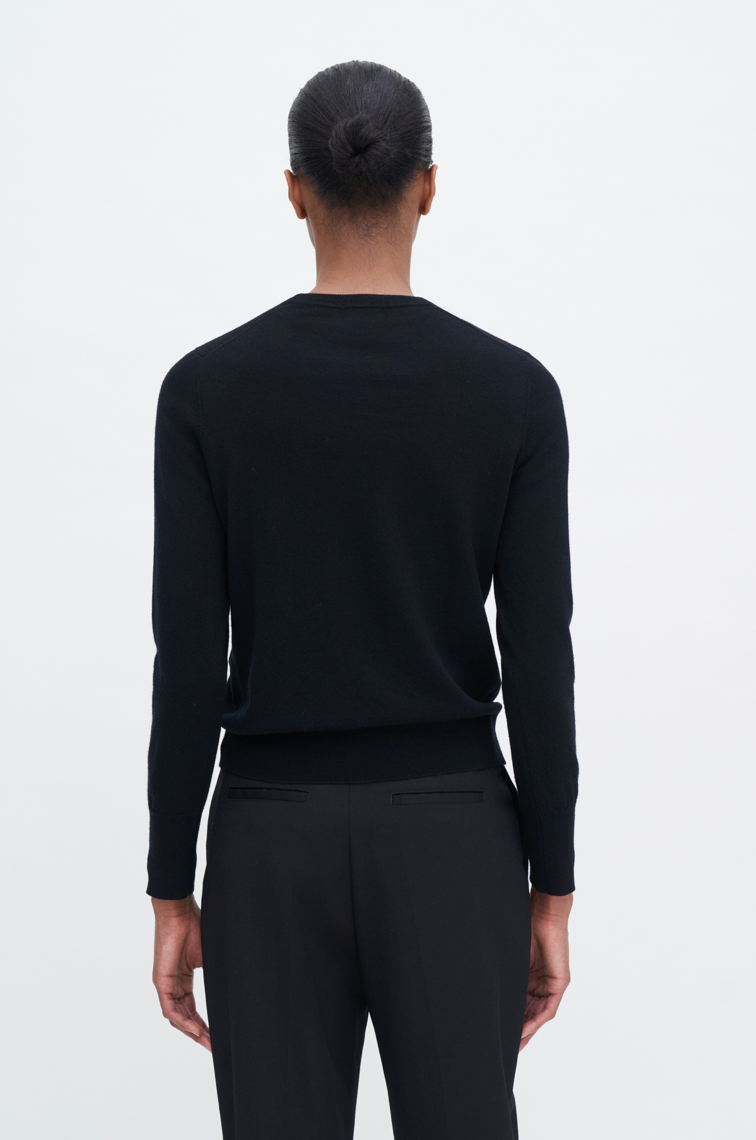 Merino R-neck Sweater