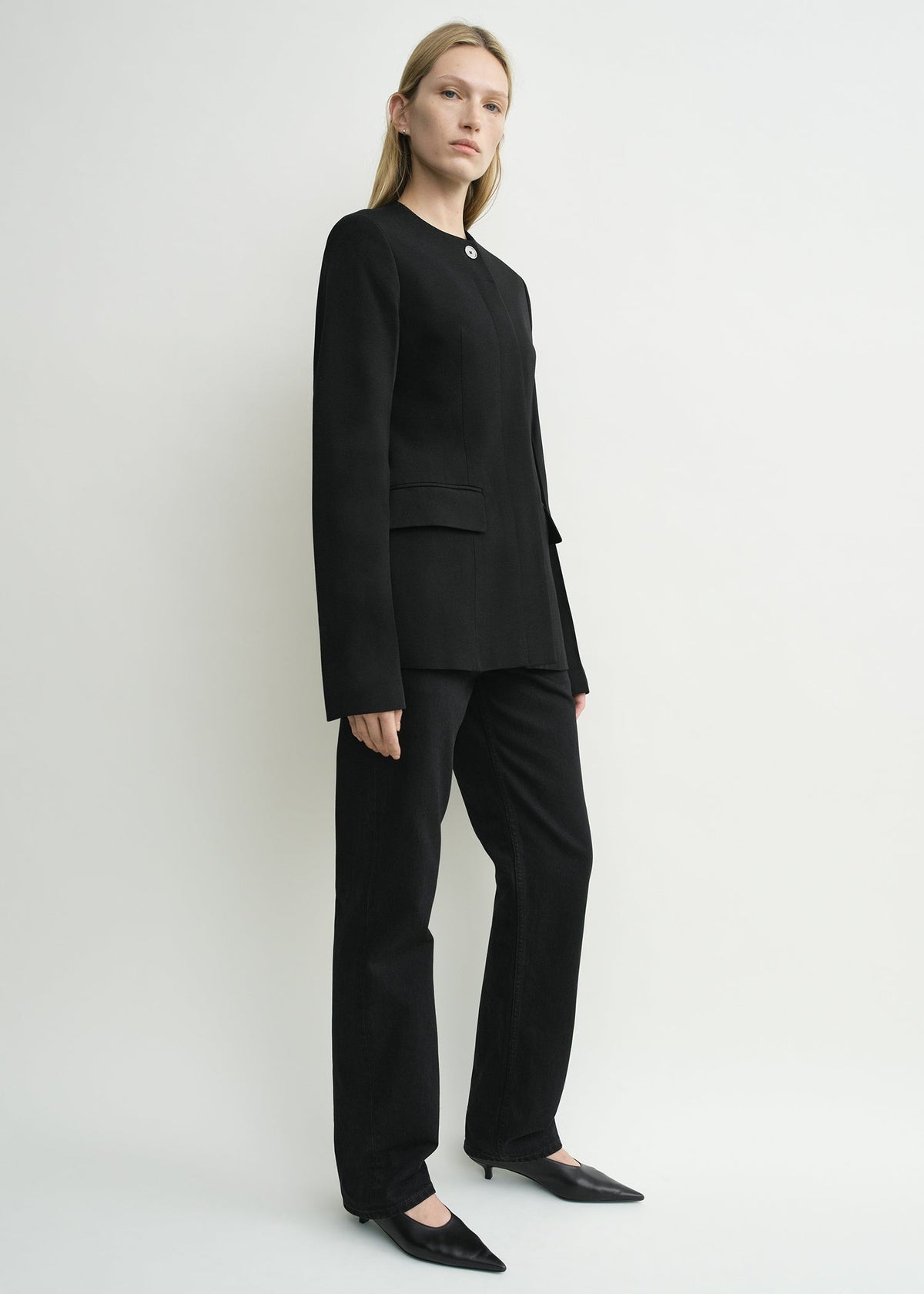 COLLARLESS EVENING JACKET Blazer