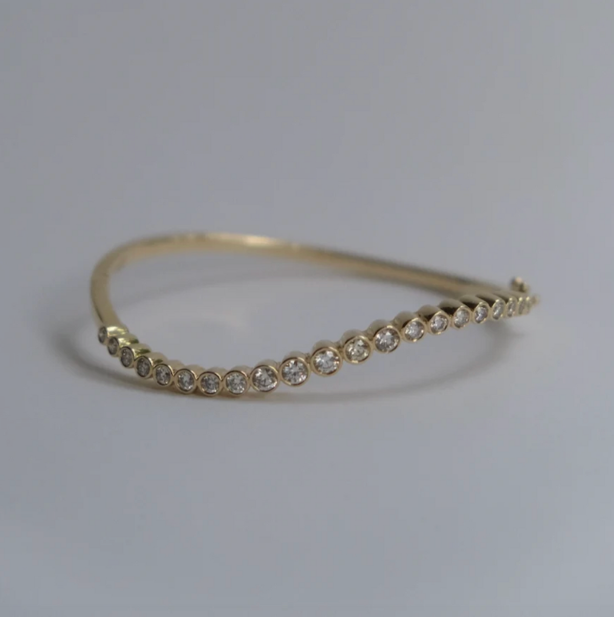 Cara Bangle