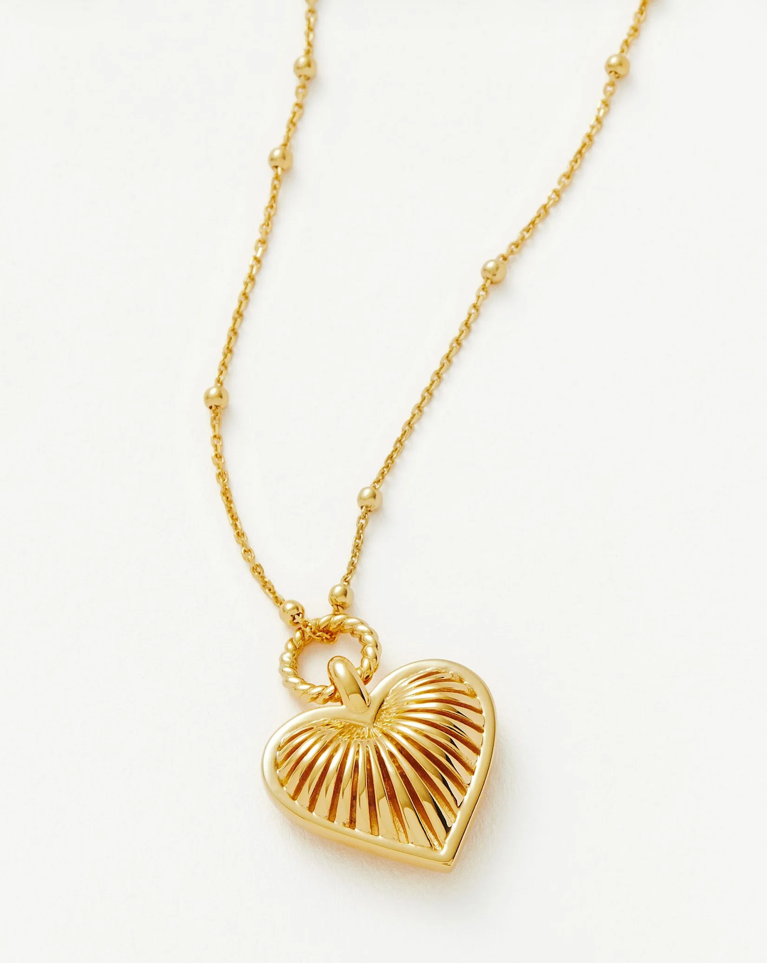 RIDGE HEART CHARM PENDANT NECKLACE