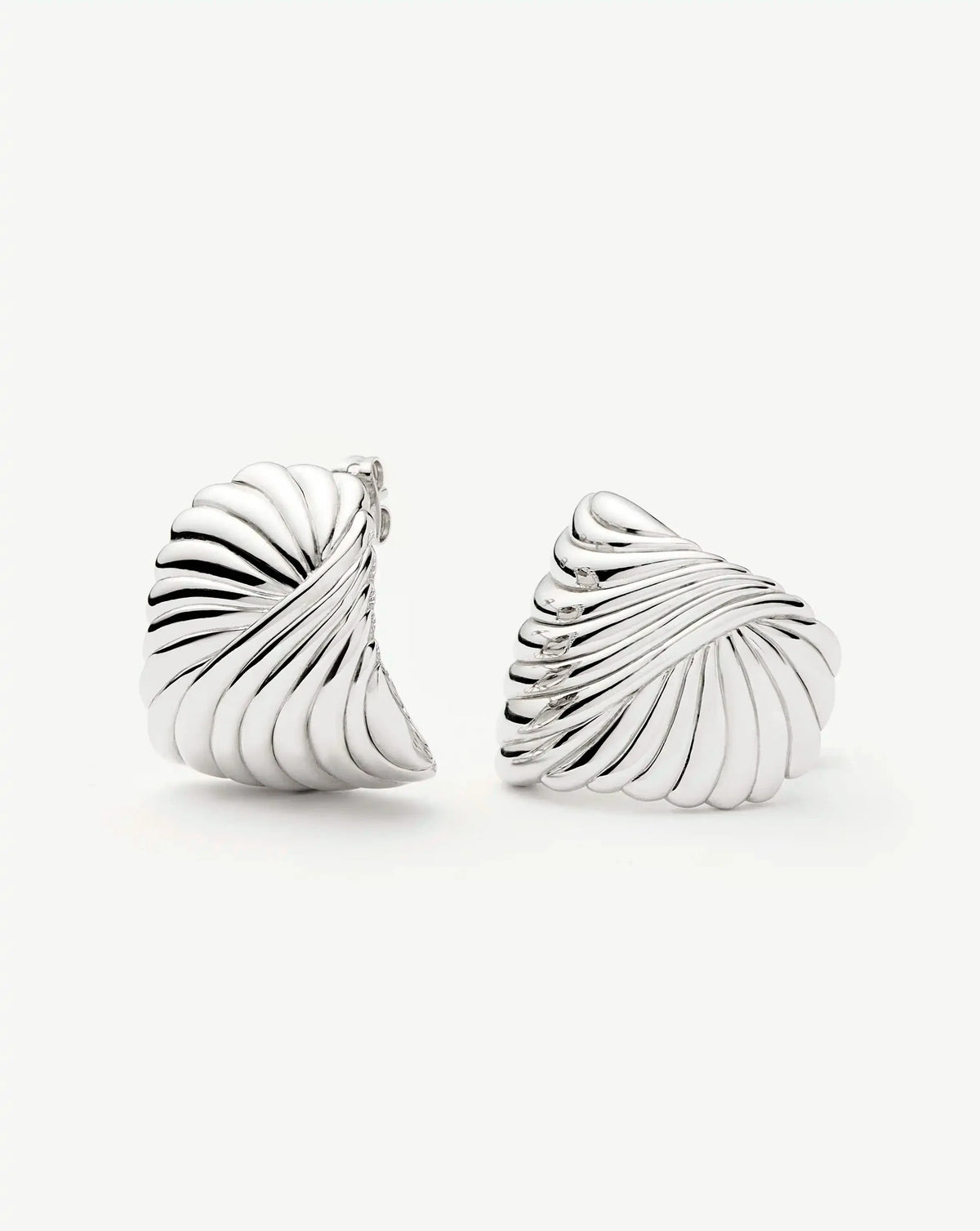 Ripple Oversized Stud Earrings Ørepynt