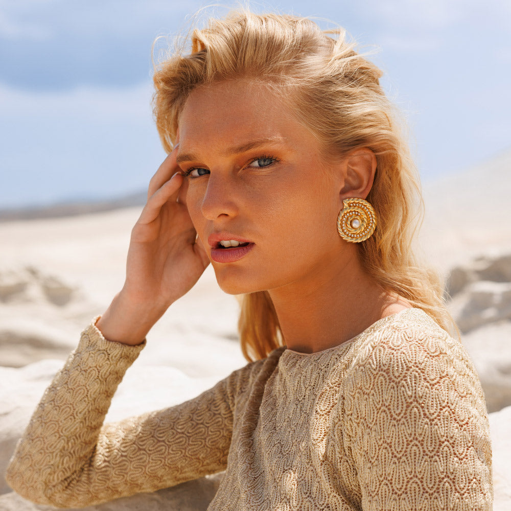 OCEAN PEARL EARRINGS GOLD Ørepynt